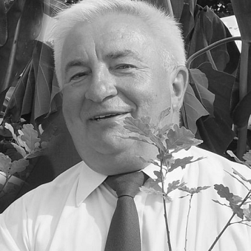 Grafika Nie żyje Hieronim Andrzejewski, wieloletni dyrektor Zespołu Parków Krajobrazowych Województwa Łódzkiego