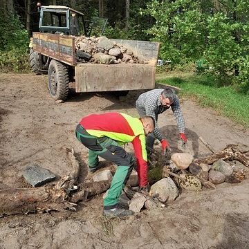 Budowa dwóch zimowisk dla płazów w Trójmiejskim Parku Krajobrazowym Grafika Budowa dwóch zimowisk dla płazów w Trójmiejskim Parku Krajobrazowym