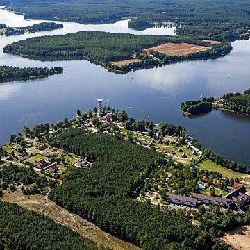 Grafika Wdzydzki Park Krajobrazowy zaprasza do poznawania przyrody i krajobrazu na turystyczne szlaki