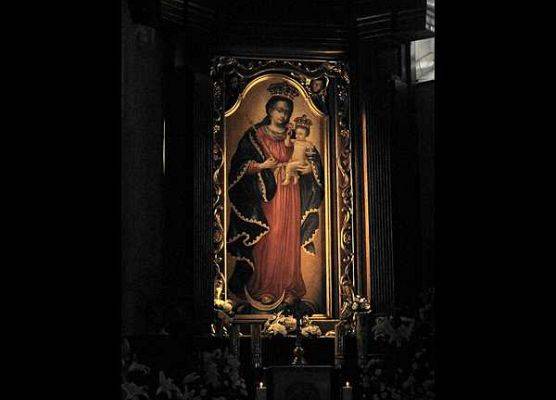 obraz Matki Boskiej Wejherowskiej w kosciele św. Anny (fot. Dariusz Ożarowski) grafika