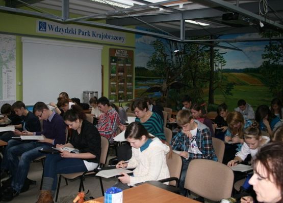 Grafika POZNAJEMY PARKI KRAJOBRAZOWE POLSKI – III etap konkursu rozstrzygnięty