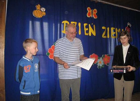 Grafika Dzień Ziemi w ZKiW w Klukowej Hucie