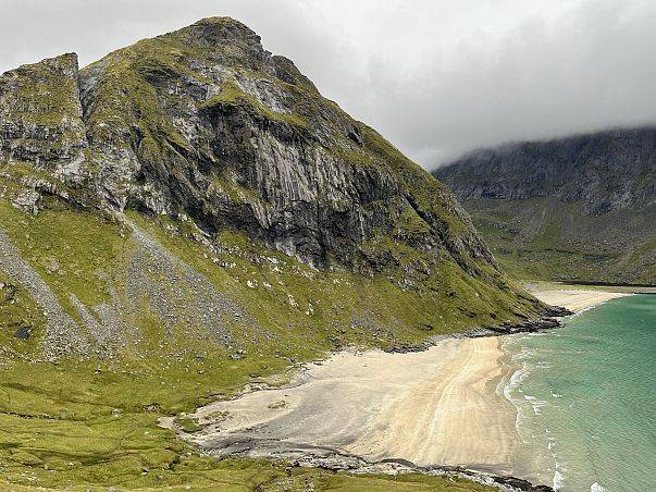 Lofoty samotnie - spotkanie z cyklu CIEEkawi świata Grafika Lofoty samotnie - spotkanie z cyklu CIEEkawi świata